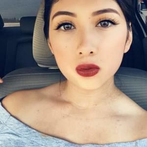 Meet your Posher, Janet